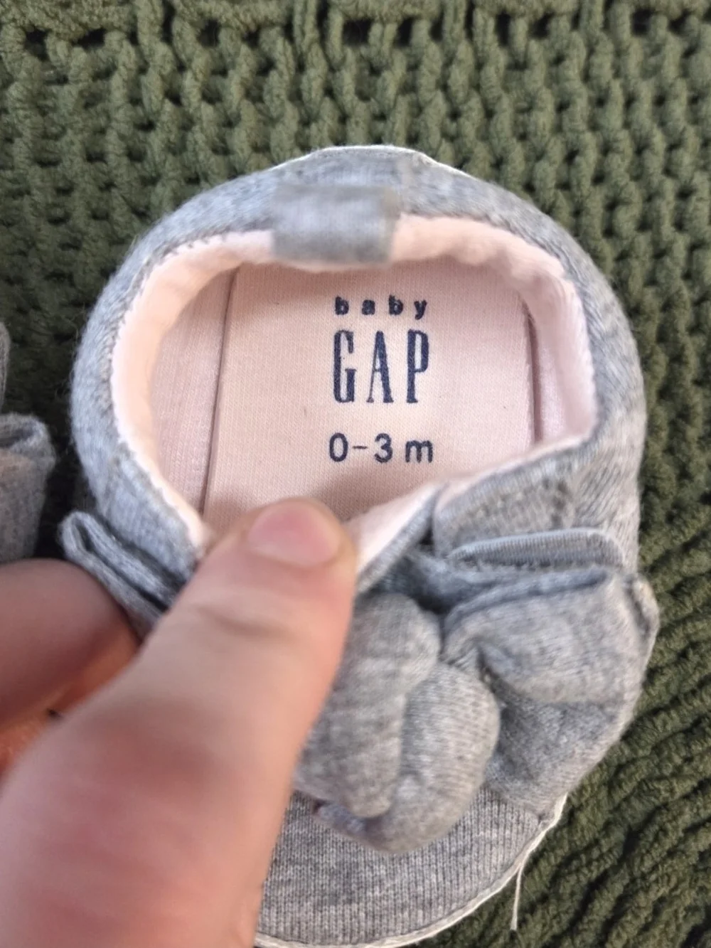 Baby Gap Slip On Infant Shoes Gray Bow Size 0-3 Months